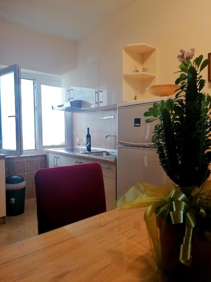 Apartments Melinda Baška Voda Extérieur photo