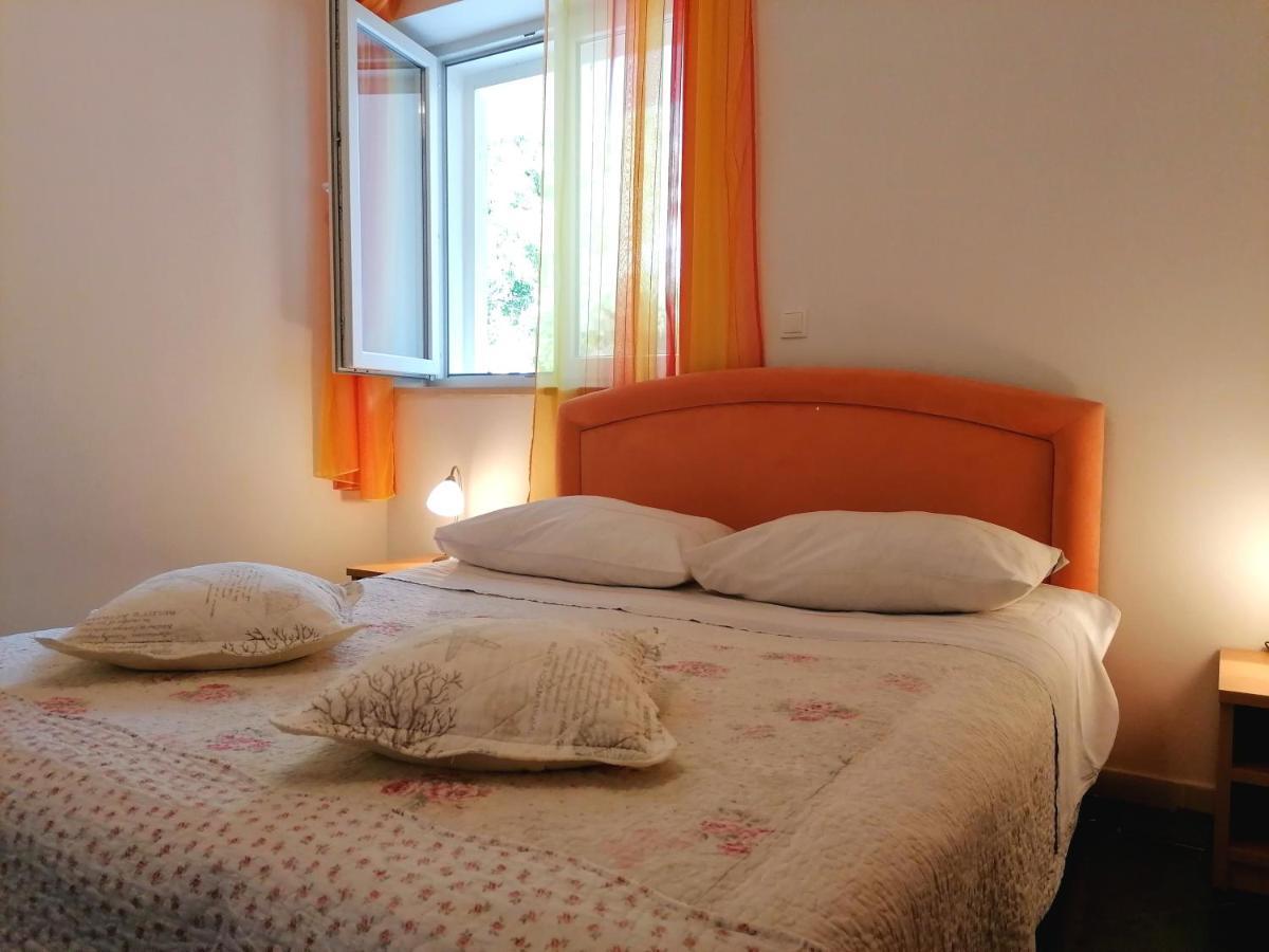 Apartments Melinda Baška Voda Extérieur photo