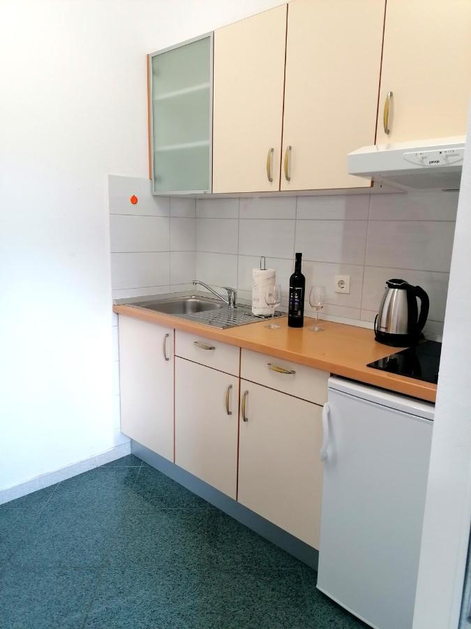 Apartments Melinda Baška Voda Extérieur photo
