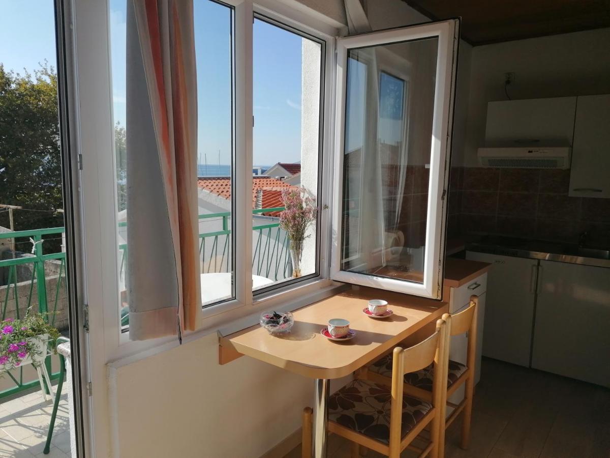 Apartments Melinda Baška Voda Extérieur photo