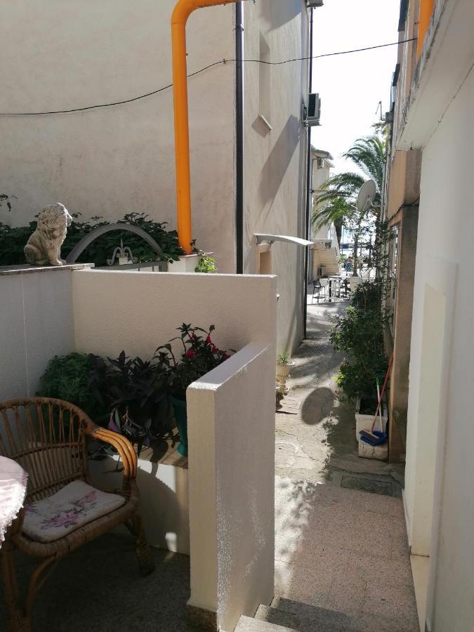 Apartments Melinda Baška Voda Extérieur photo